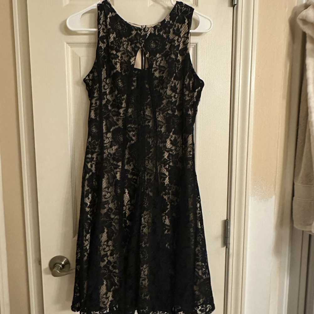 Elegant Black Lace Dress